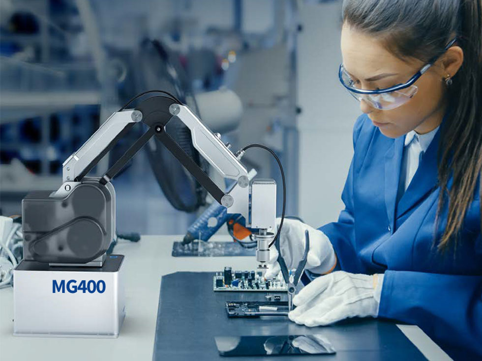 Smarter Manufacturing: Harnessing the Power of Automated Industrial Solutions Portable cobot for desktop applications